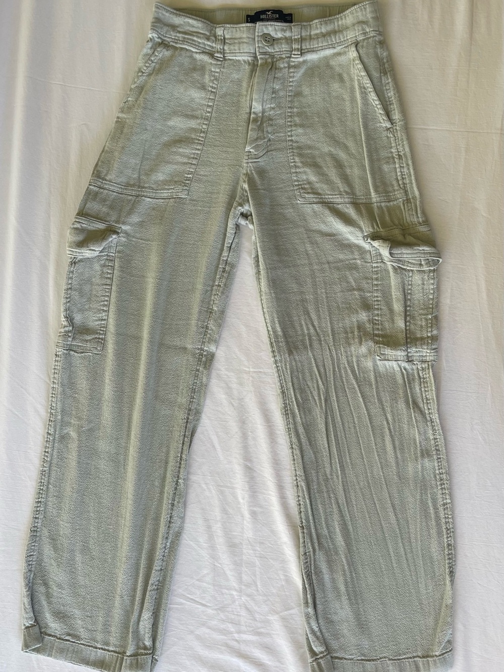Hollister Ultra High-Rise Vintage Baggy Cargo Pants Sage Green Small